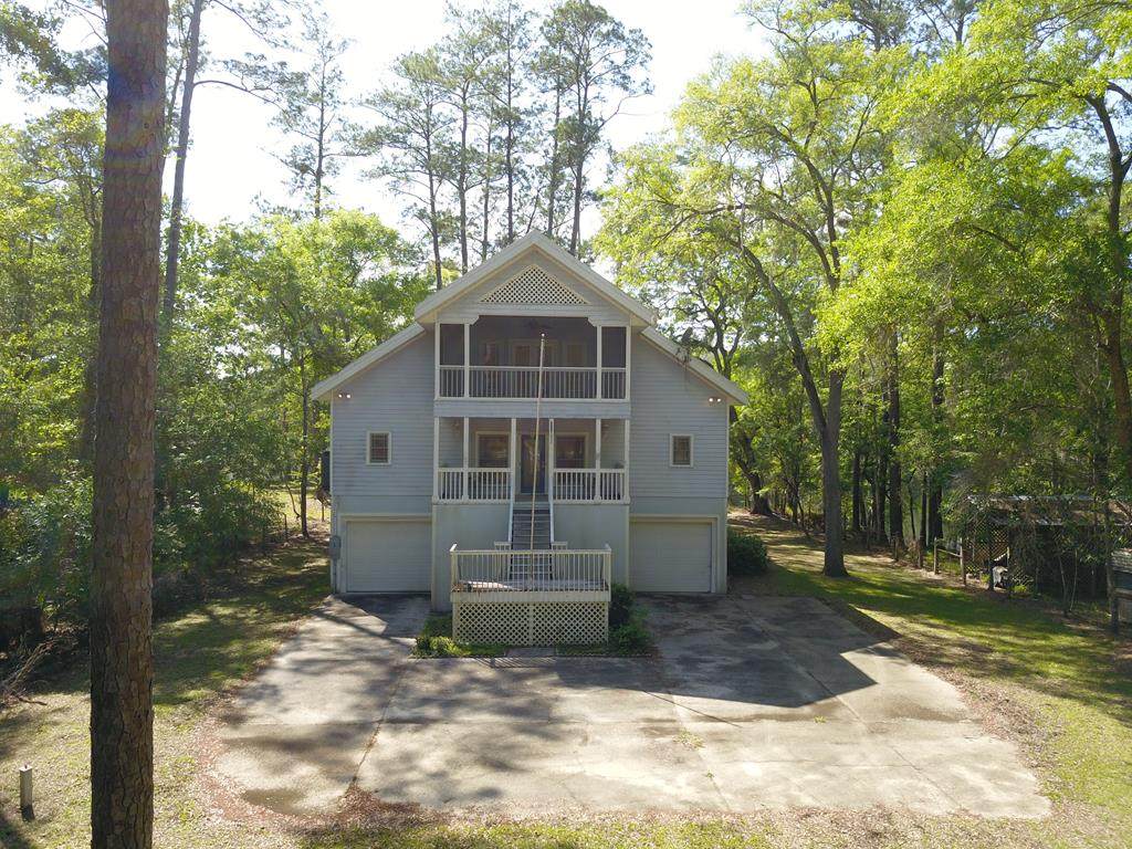 1429 80th Ave - Photo 1