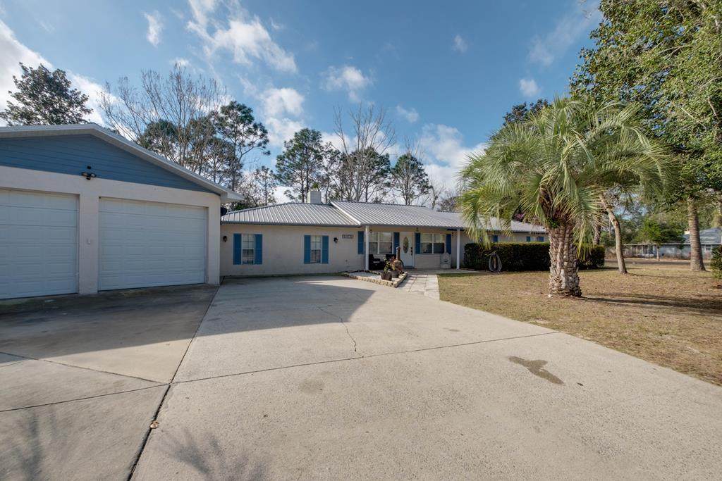 15164 Country Club Dr - Photo 1