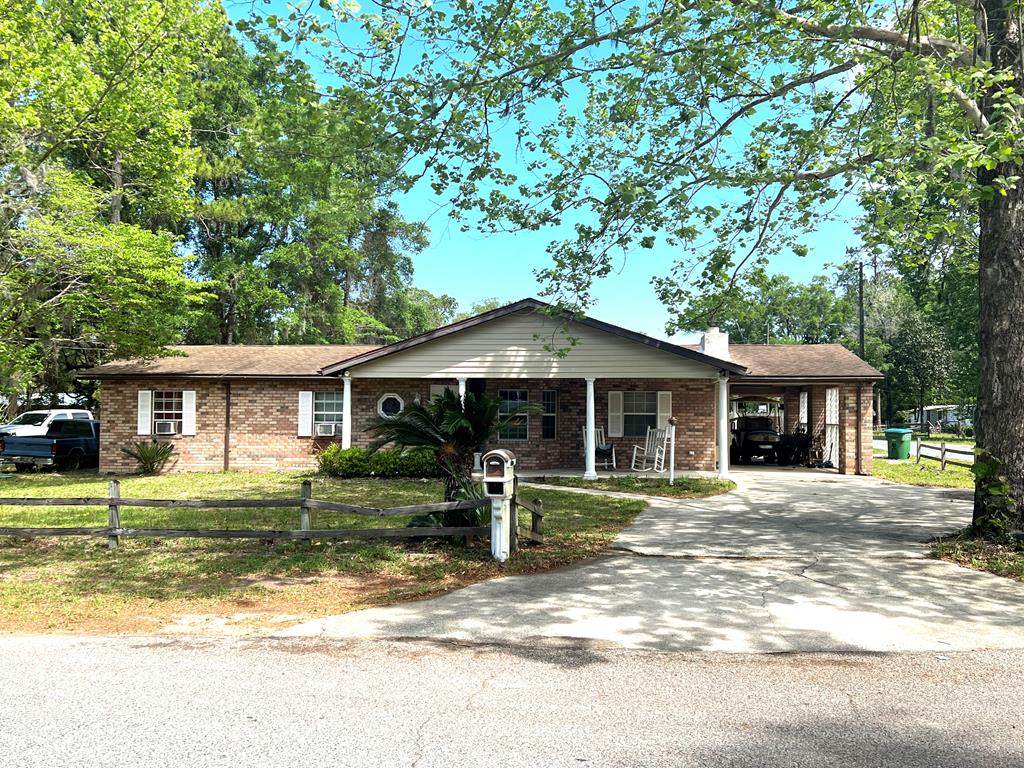 249 SE 21st Ave - Photo 1