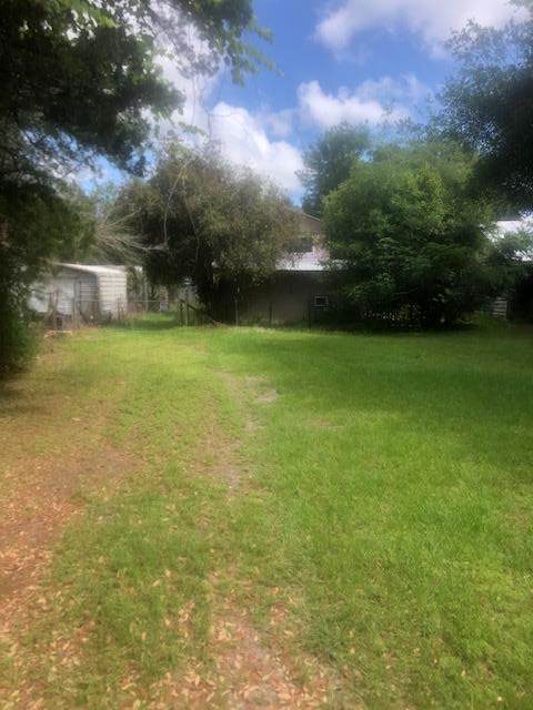 217 6th Ave - Photo 1