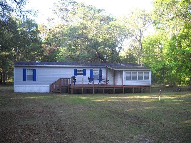 786 424th Ave - Photo 1