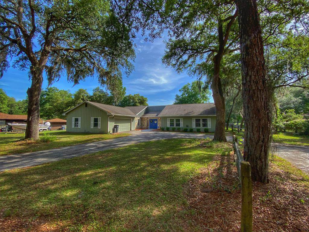 11248 93rd Ave - Photo 1