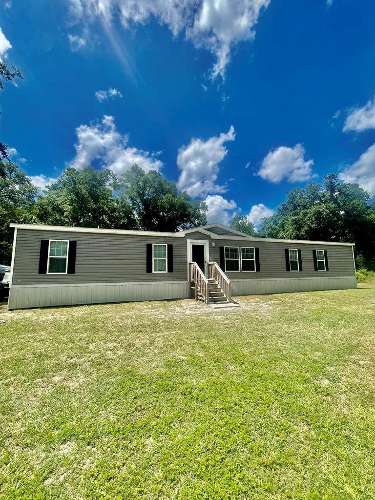 173 243rd Ave - Photo 1