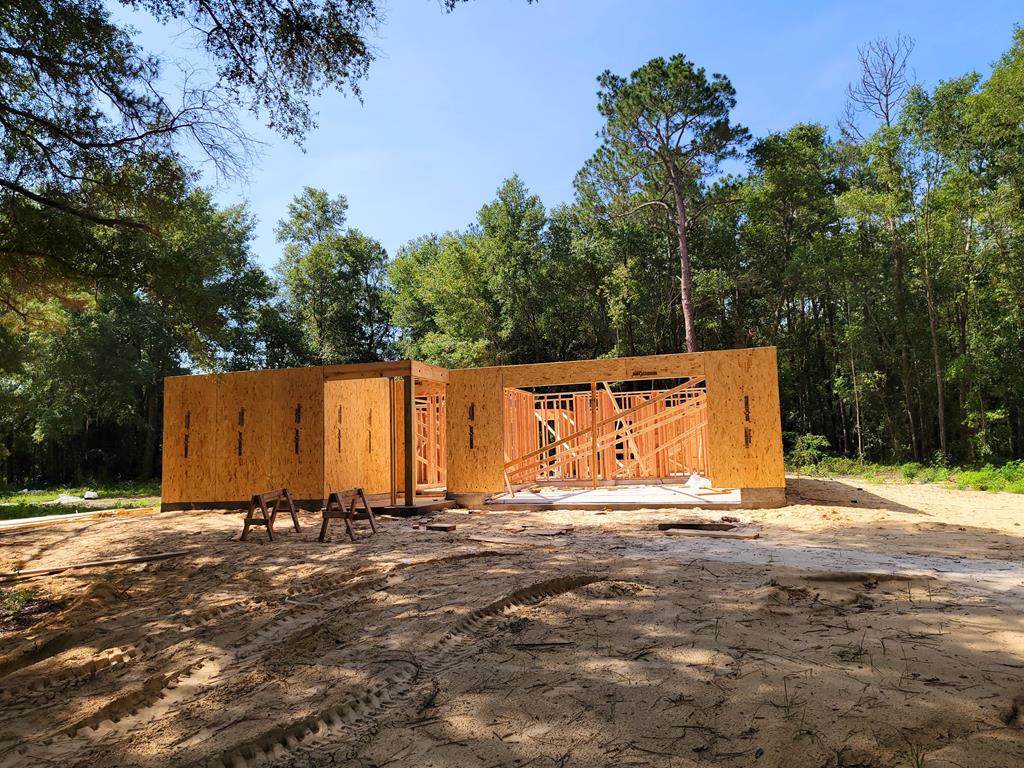 110 Ishie Ave - Photo 1