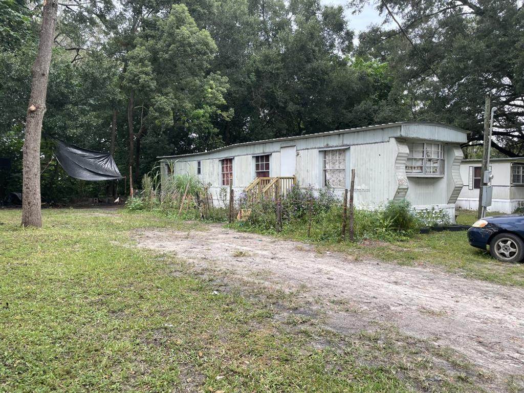 167 Rowland Blvd - Photo 1