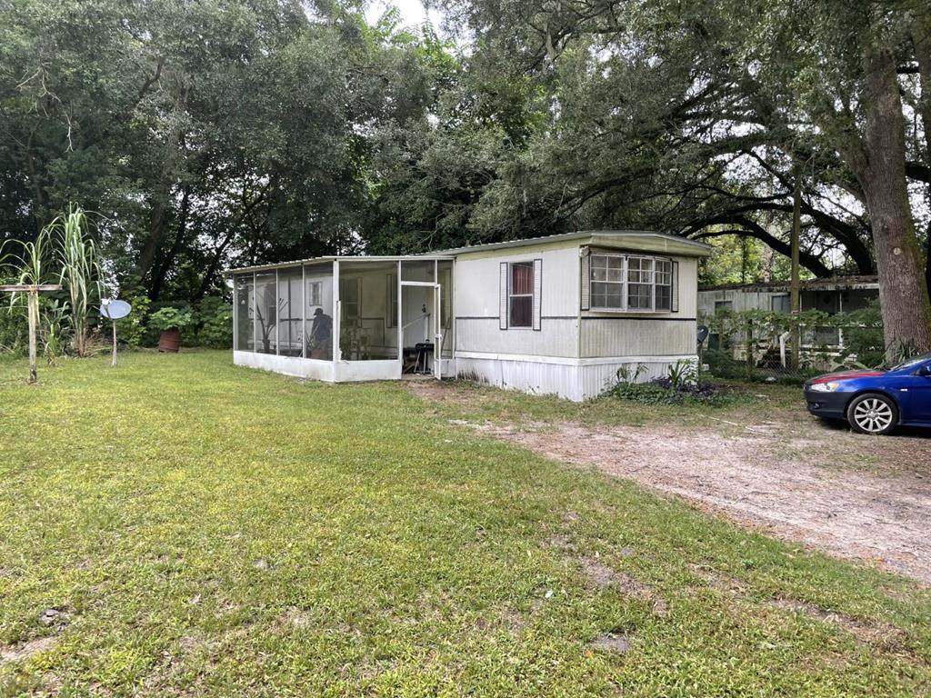 169 Rowland Blvd - Photo 1
