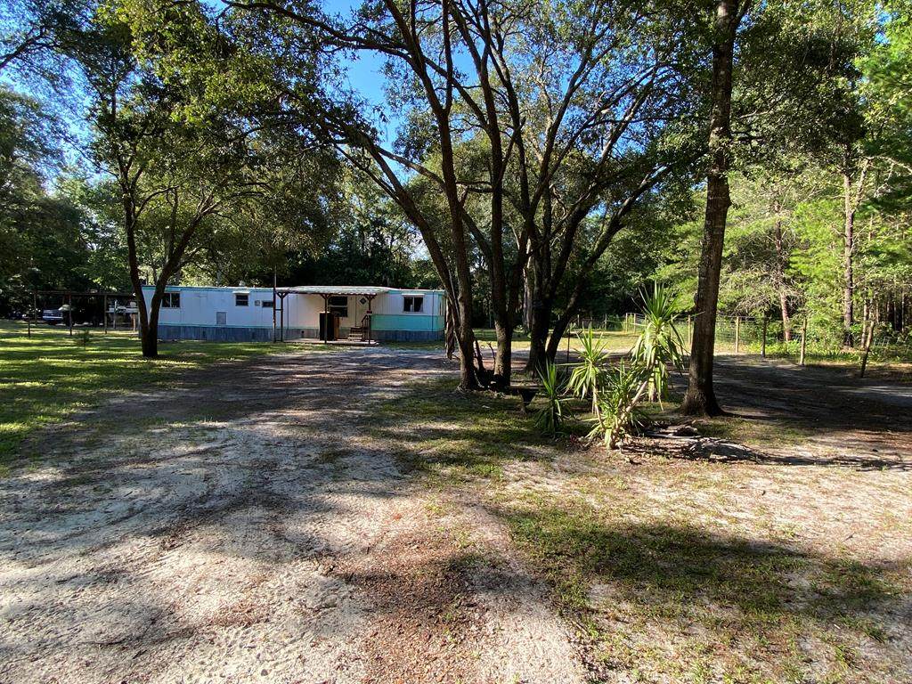 171 464th Ave - Photo 1