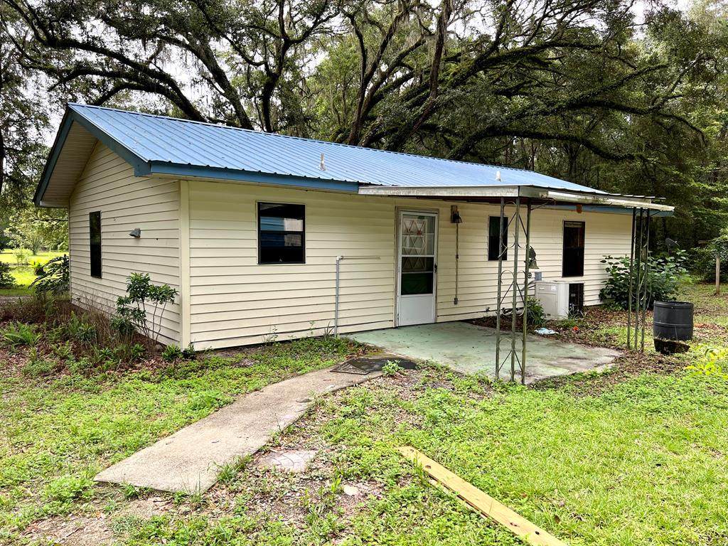 260 Eureka Ct - Photo 1