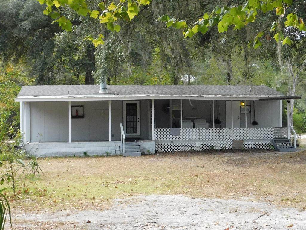 407 743rd St - Photo 1