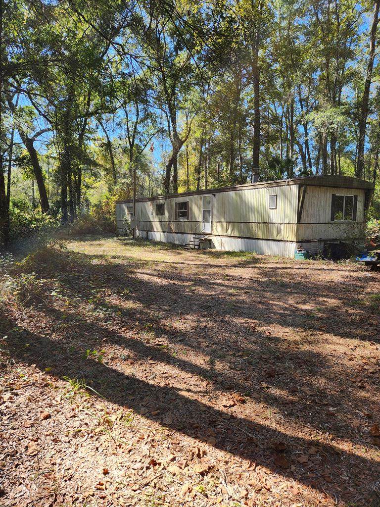 225 612th St - Photo 1