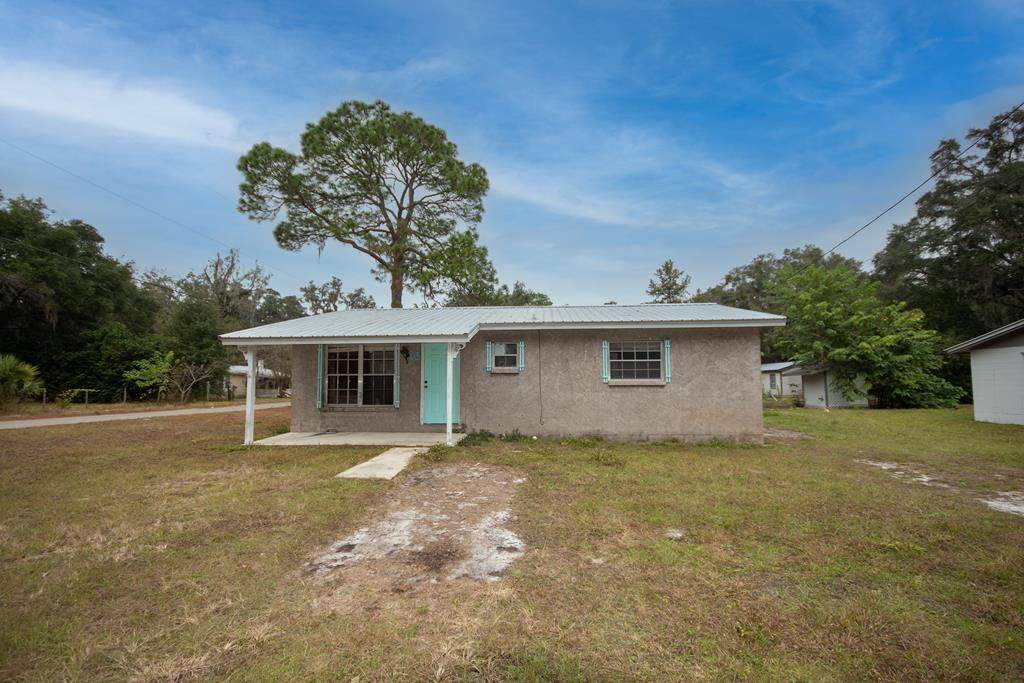 103 196th Ave - Photo 1