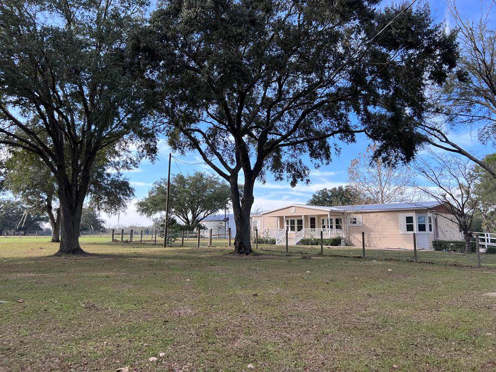 7490 7th Pl - Photo 1