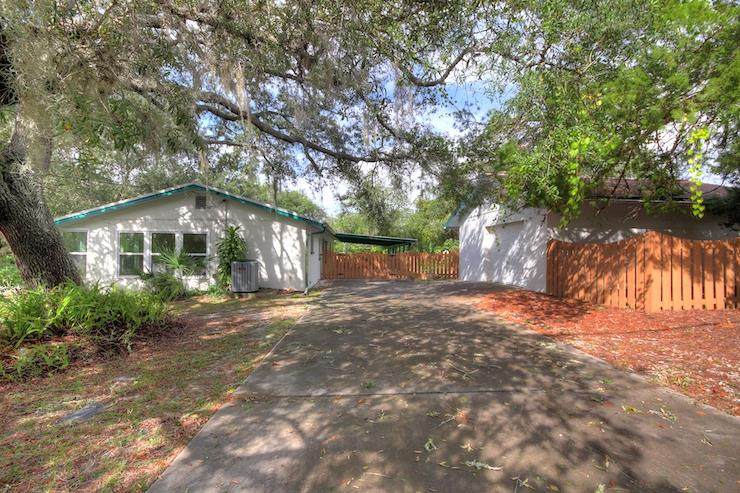 16791 Hodges Ave - Photo 1