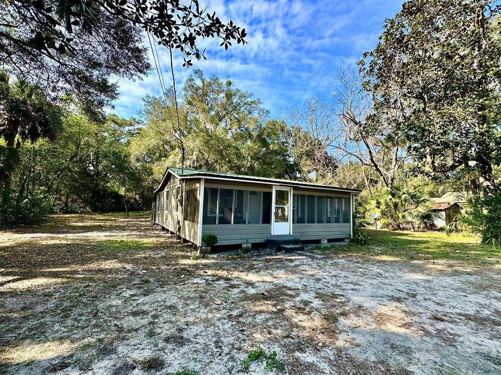 360 289th St - Photo 1