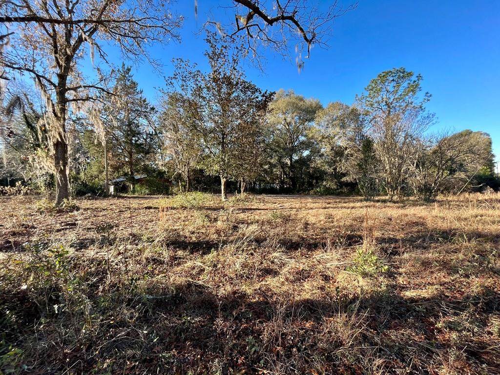 506 453rd Ave - Photo 1