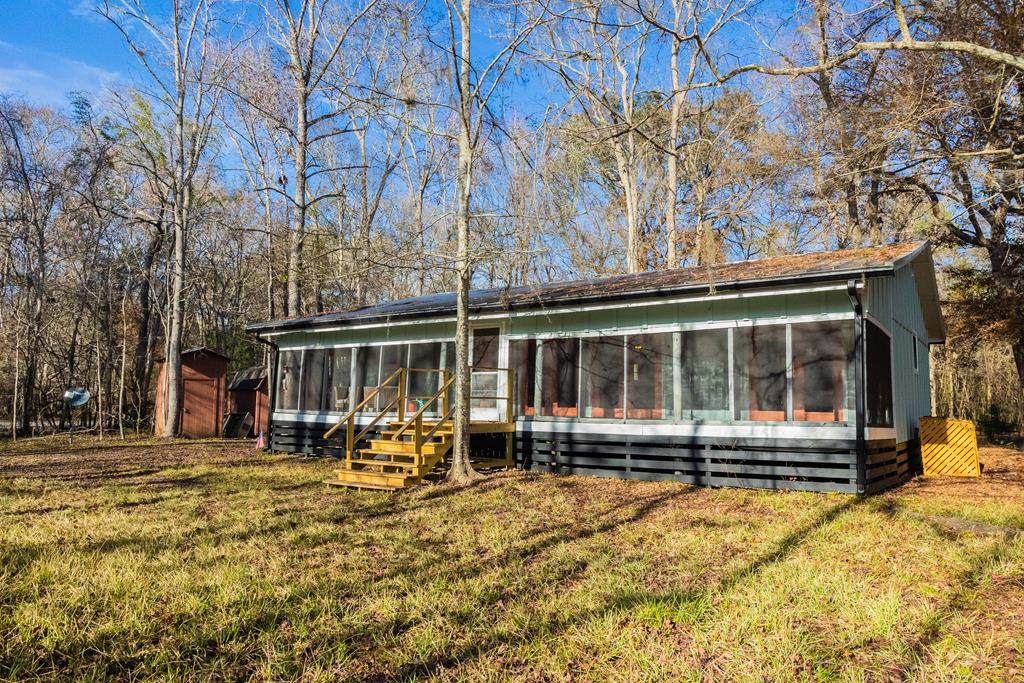 190 Meridian Ct - Photo 1