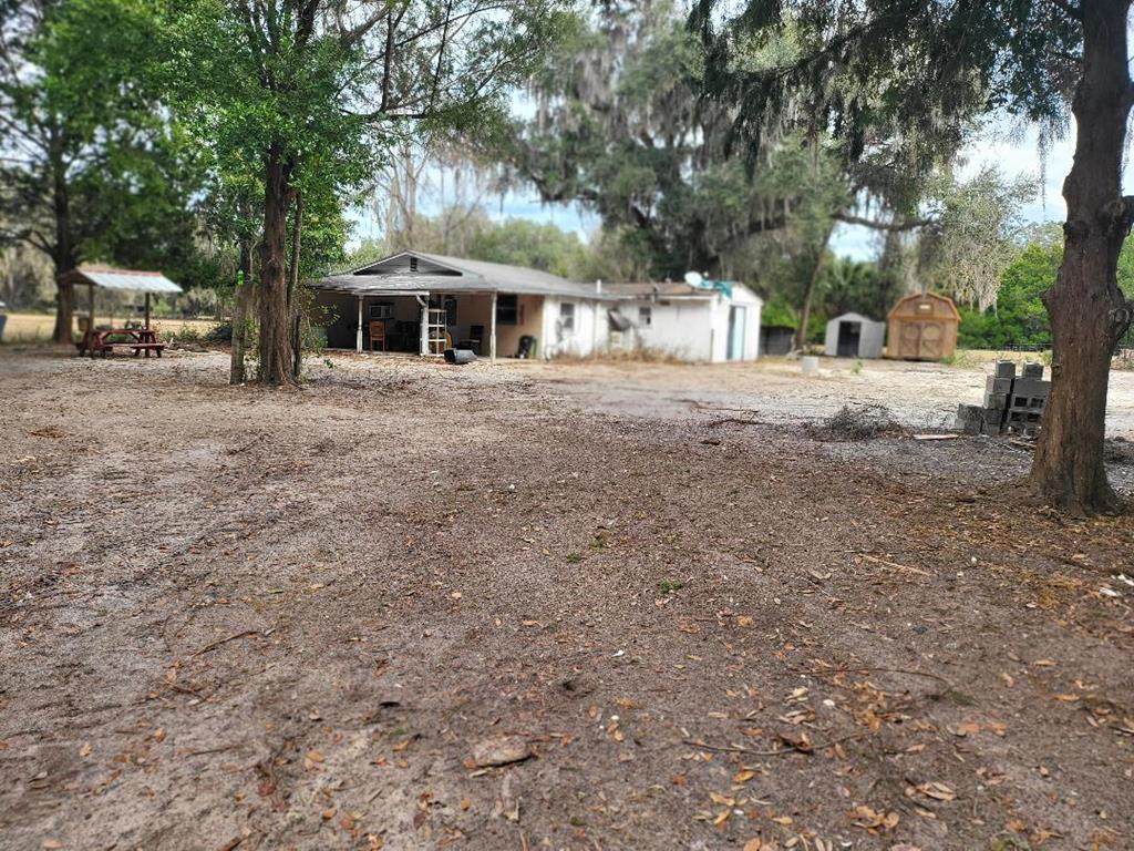 123 423rd St - Photo 1