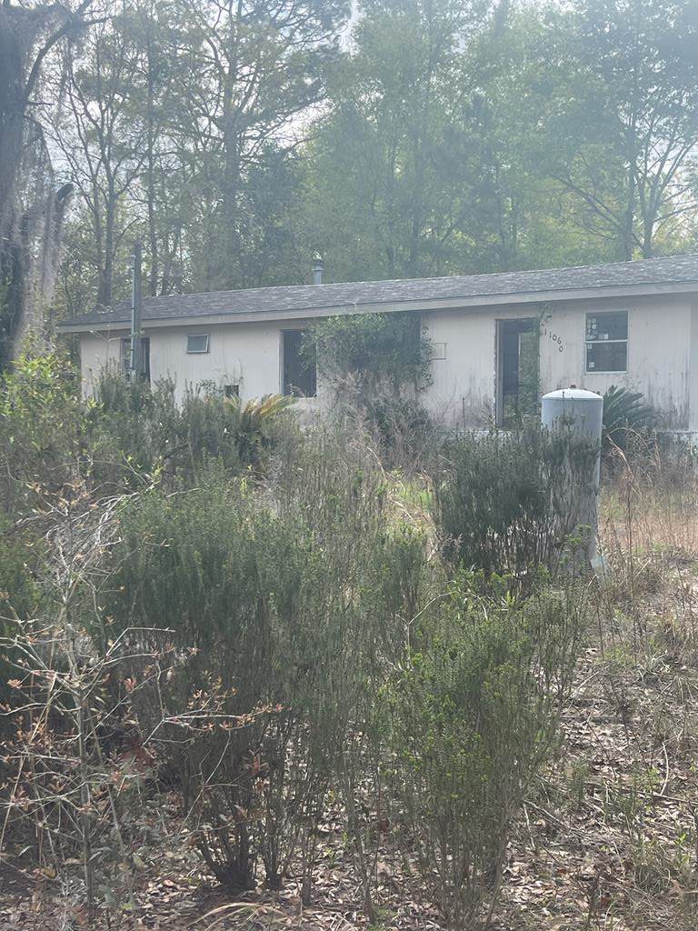 11060 65th Ln - Photo 1