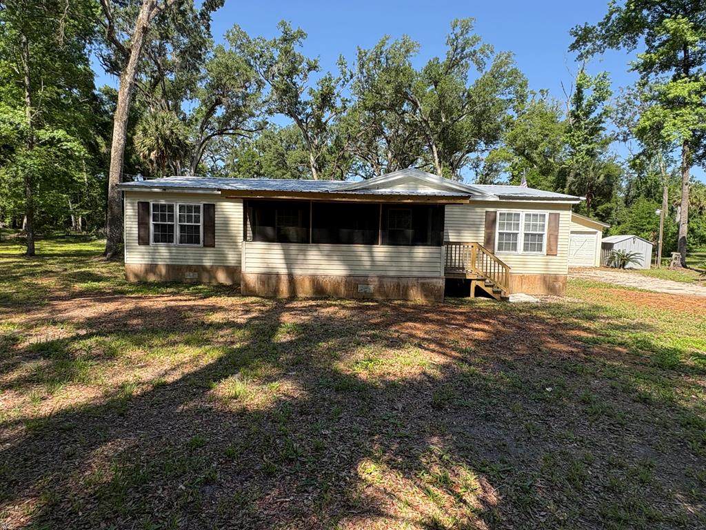 1324 NE 644th St - Photo 1