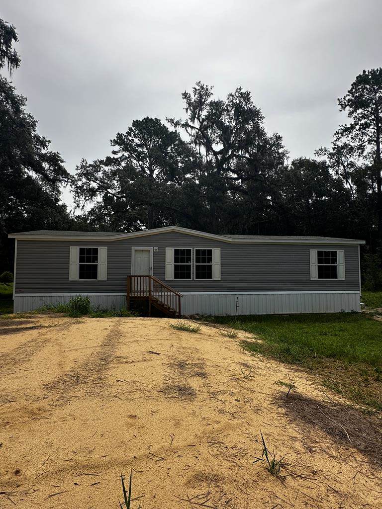 15092 Edgewater - Photo 1