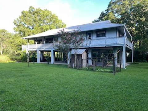 420 371st St - Photo 1