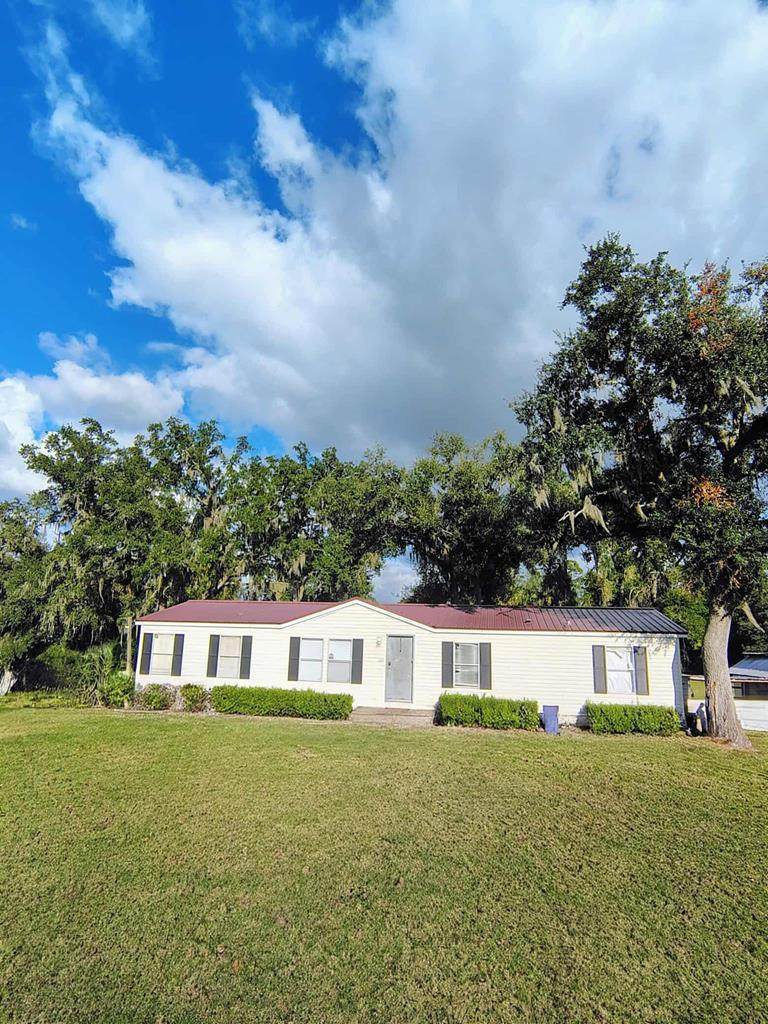 101 298th St - Photo 1