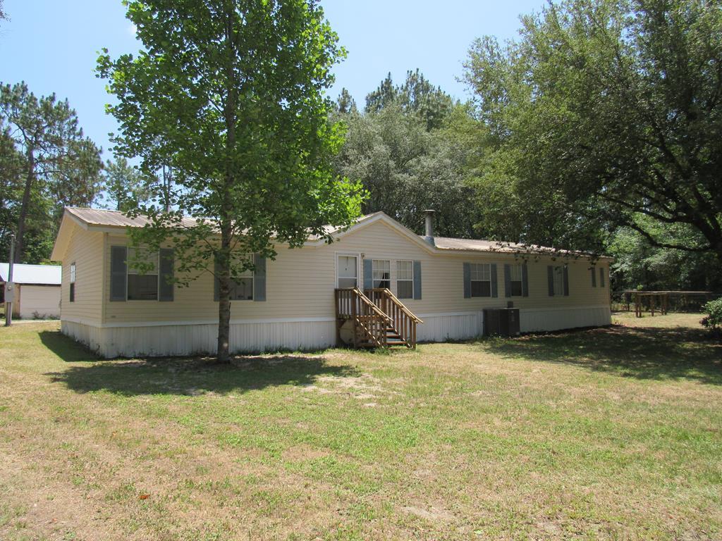 5800 20 Ave - Photo 1