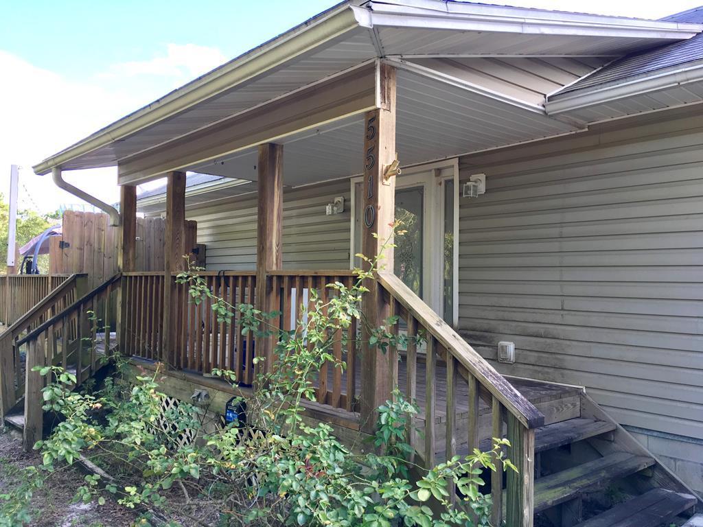 5510 102 Court - Photo 1