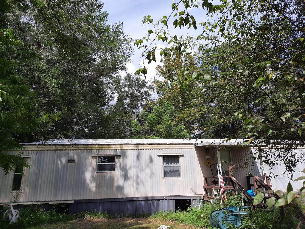 633 5th Ave - Photo 1