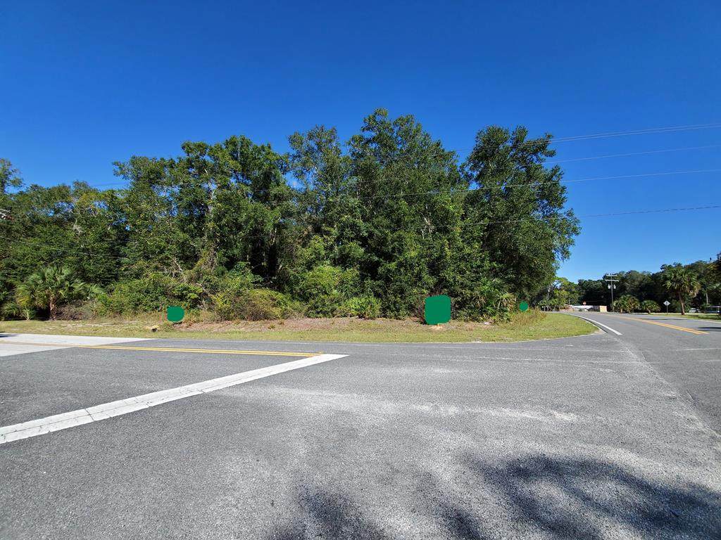221 15th St - Photo 1