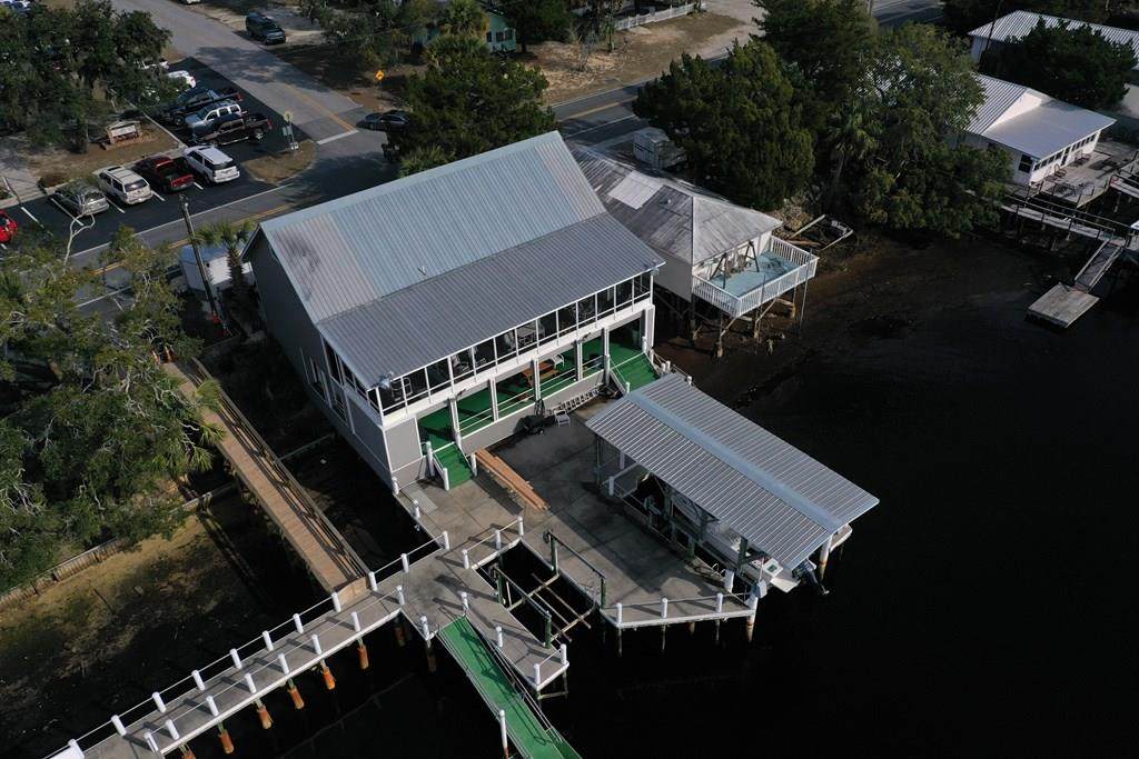 618 Riverside Dr - Photo 1