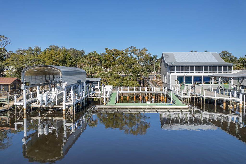 616 Riverside Dr - Photo 1