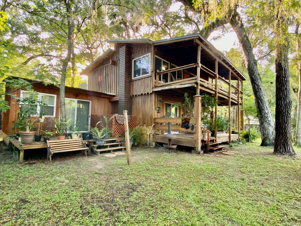 1826 River Rd - Photo 1