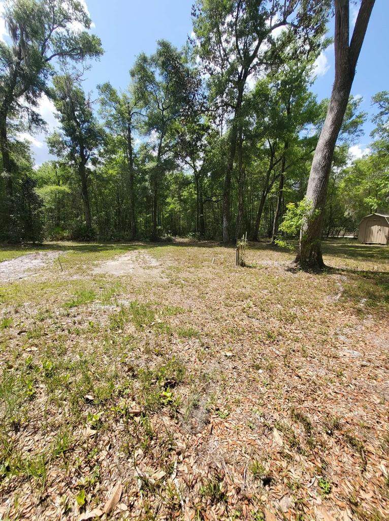 1438 497th St - Photo 1