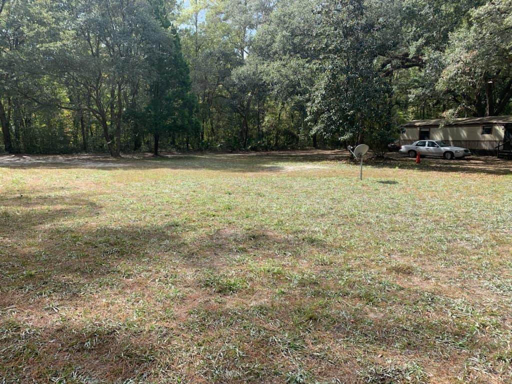 8887 State Rd 100 - Photo 1