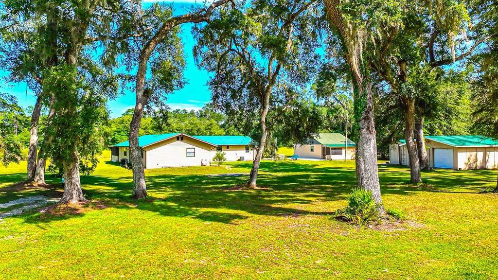 52 526th St - Photo 1