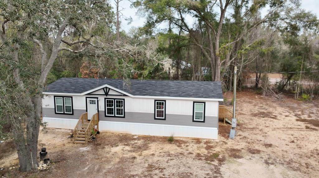 1061 516th Ave - Photo 1