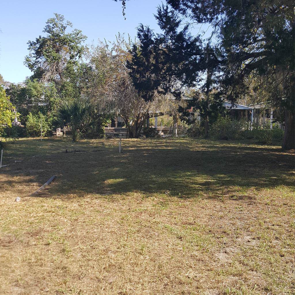 355 241 St - Photo 1