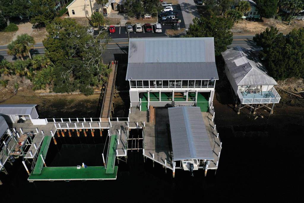 618 Riverside Dr - Photo 1