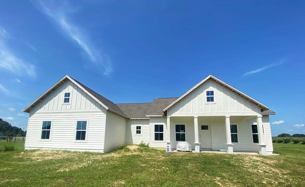 3007 3rd Pl - Photo 1
