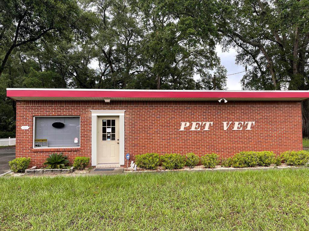 107 Young Blvd - Photo 1