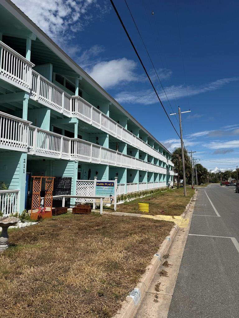 211 2nd St - Photo 1