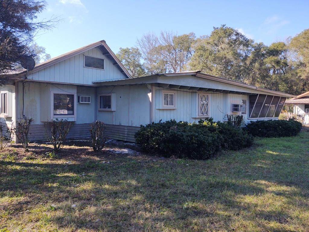 1747 State Rd 349 - Photo 1