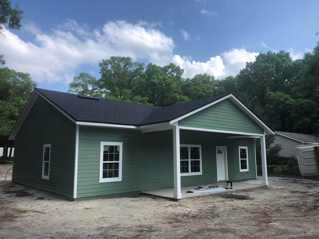 1180 Hough - Photo 1