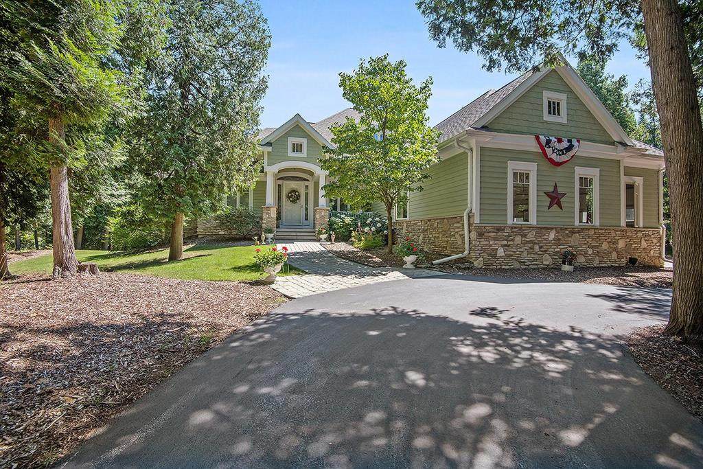 4116 Fox Hollow Ct - Photo 1