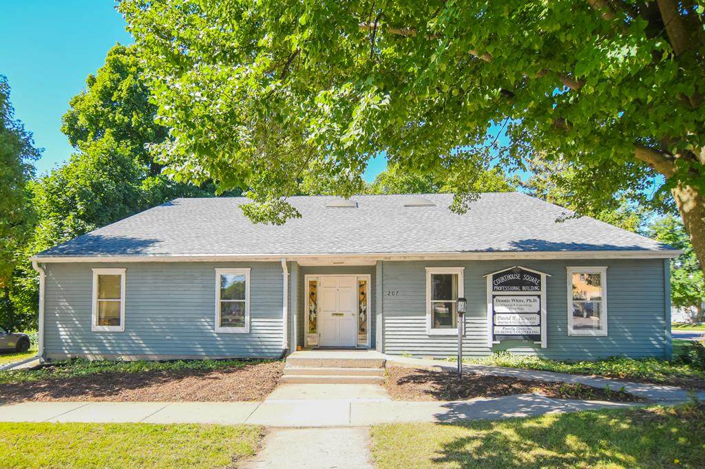 207 S 4th Ave - Photo 1