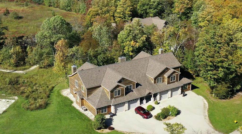 7585 Meadow Ridge Rd - Photo 1