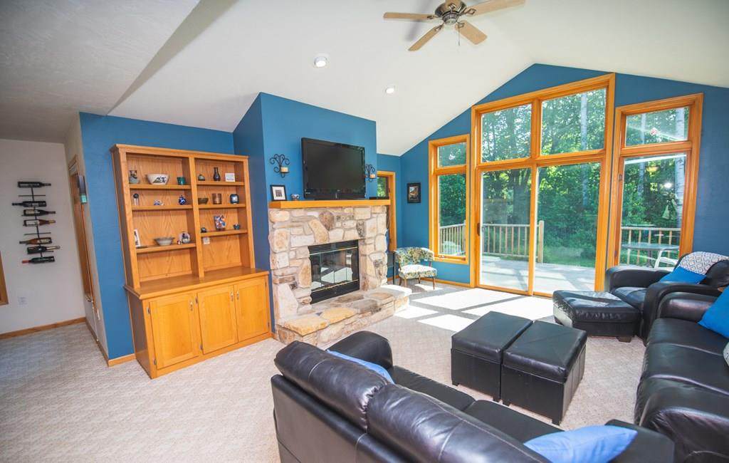 9178 Hidden Blossom Ln - Photo 1