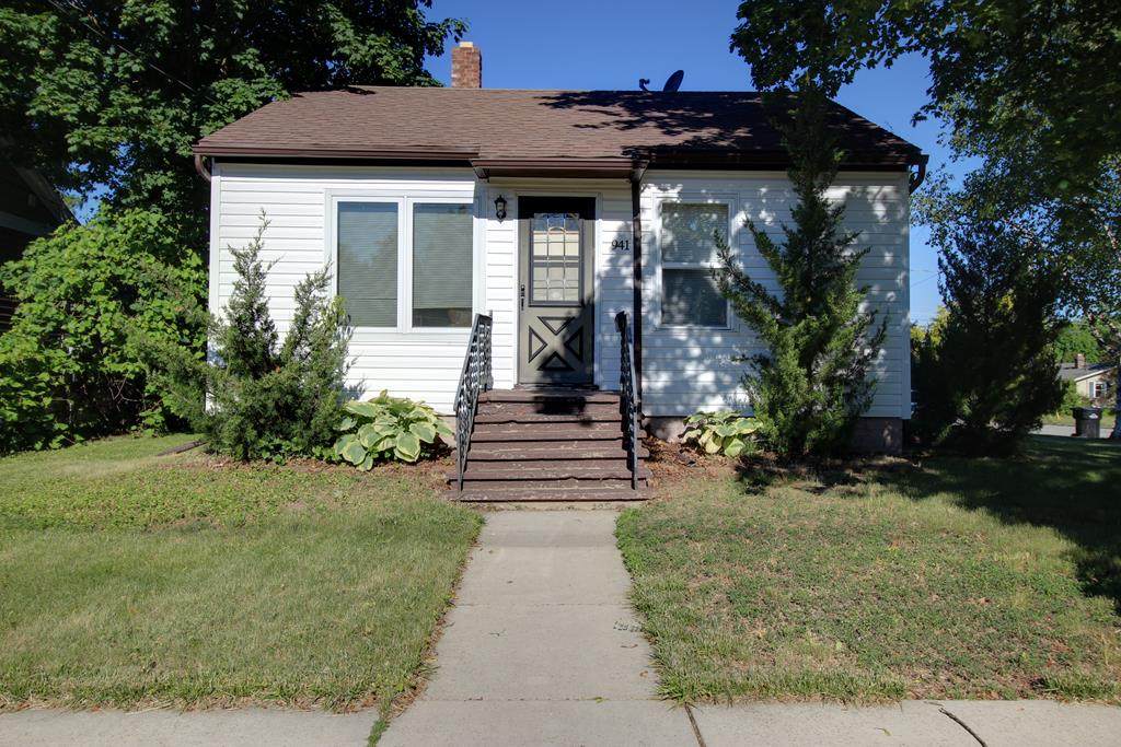 941 N 8th Ave - Photo 1