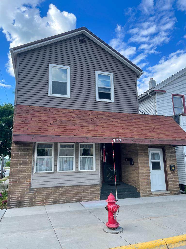 323 Harrison St - Photo 1
